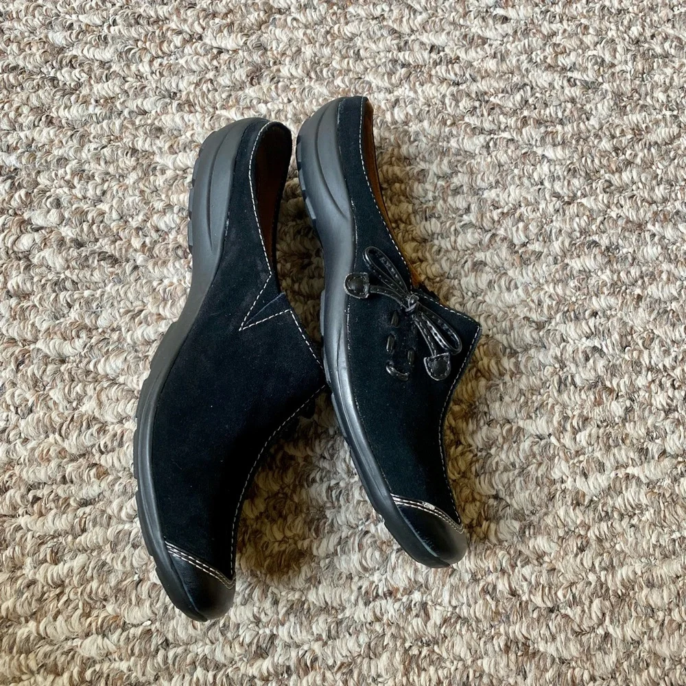 Naturalizer comfortable slip